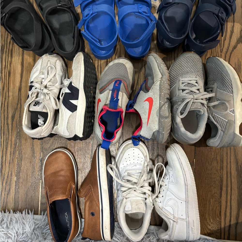 Boys shoes size 11